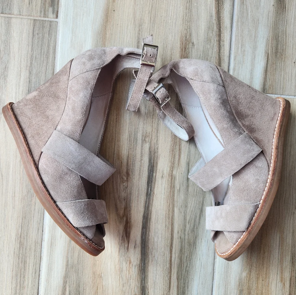 Jeffrey Campbell Suede Wedge Sandals - Picture 8 of 11